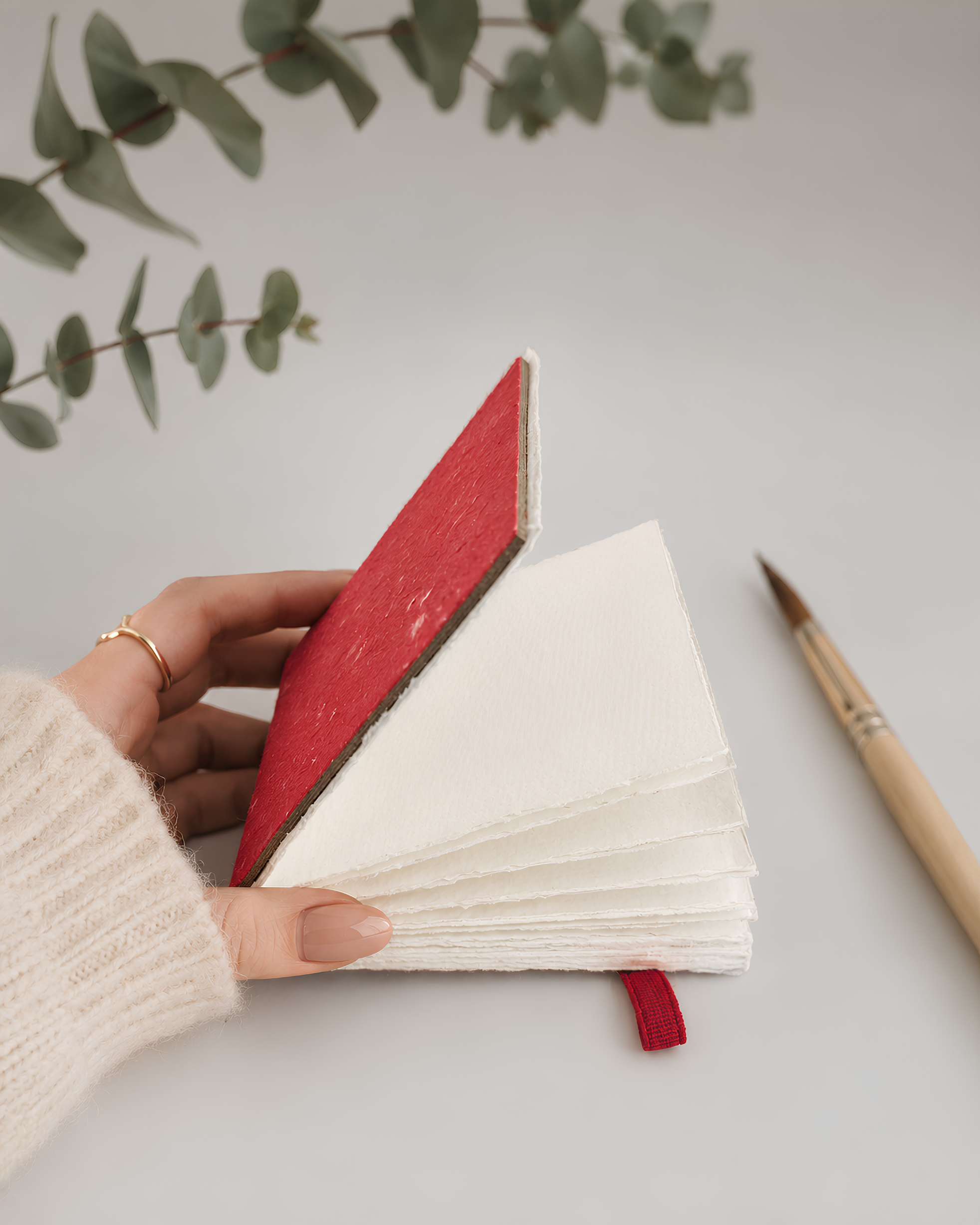 Deckle Edge Watercolor Handbook – Red | 10 x 10 cm